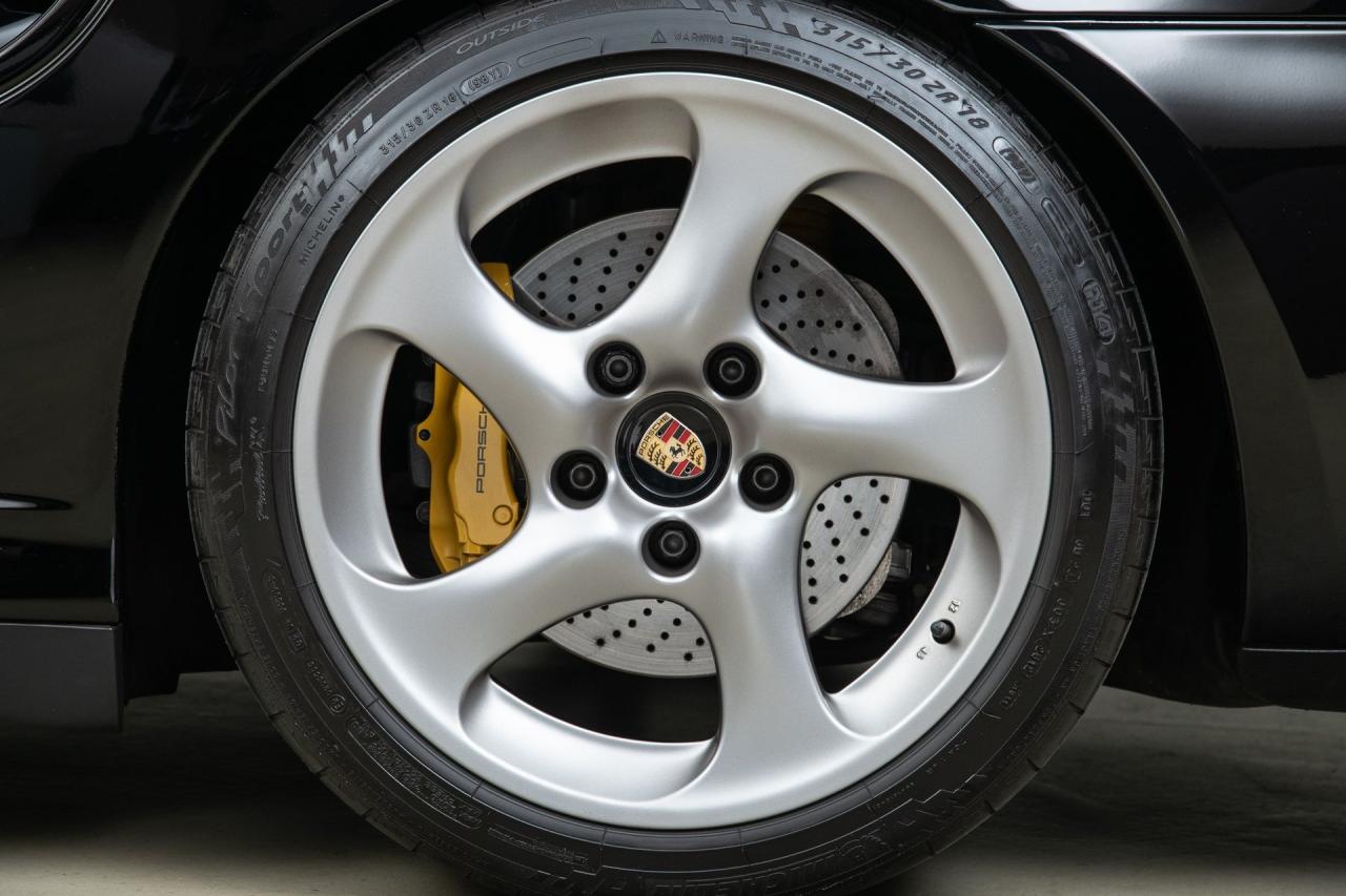 2001 Porsche 911 GT2