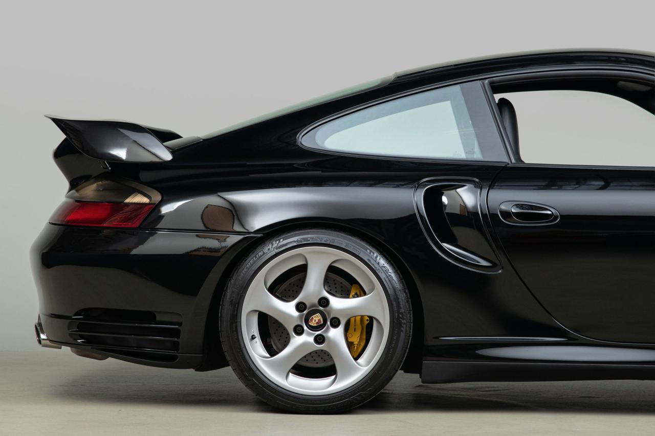 2001 Porsche 911 GT2