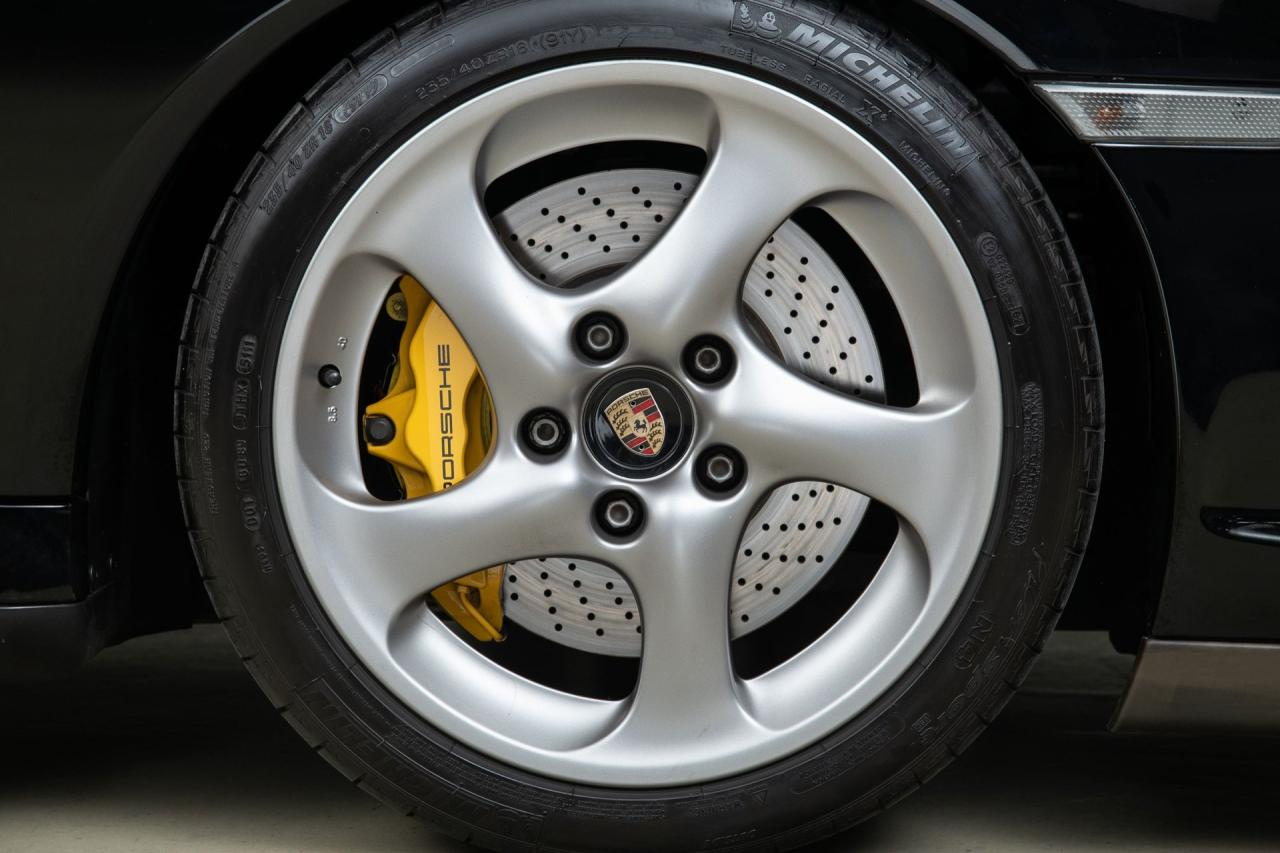 2001 Porsche 911 GT2