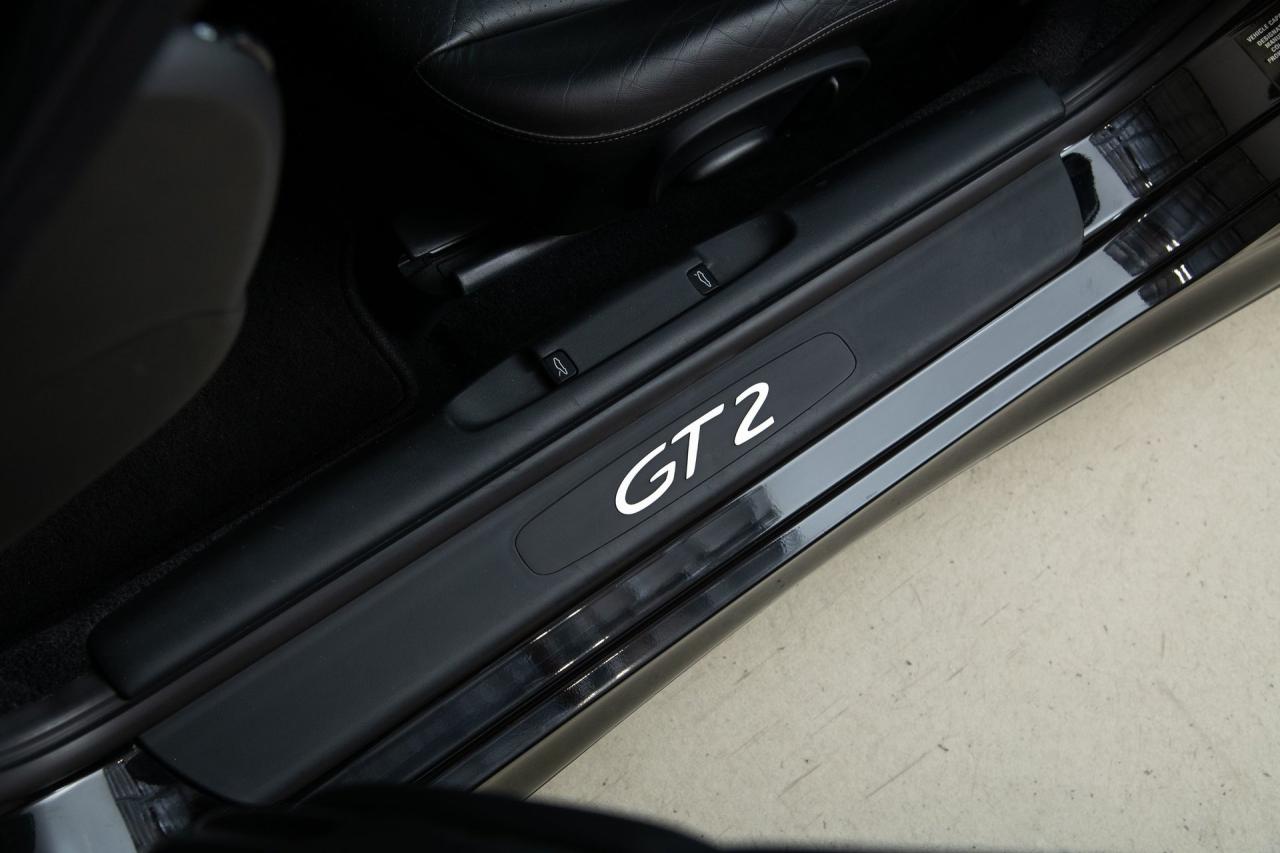 2001 Porsche 911 GT2