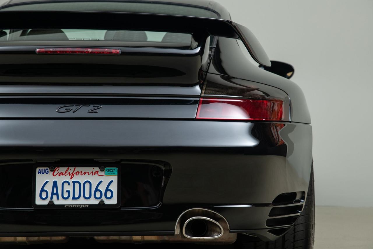 2001 Porsche 911 GT2