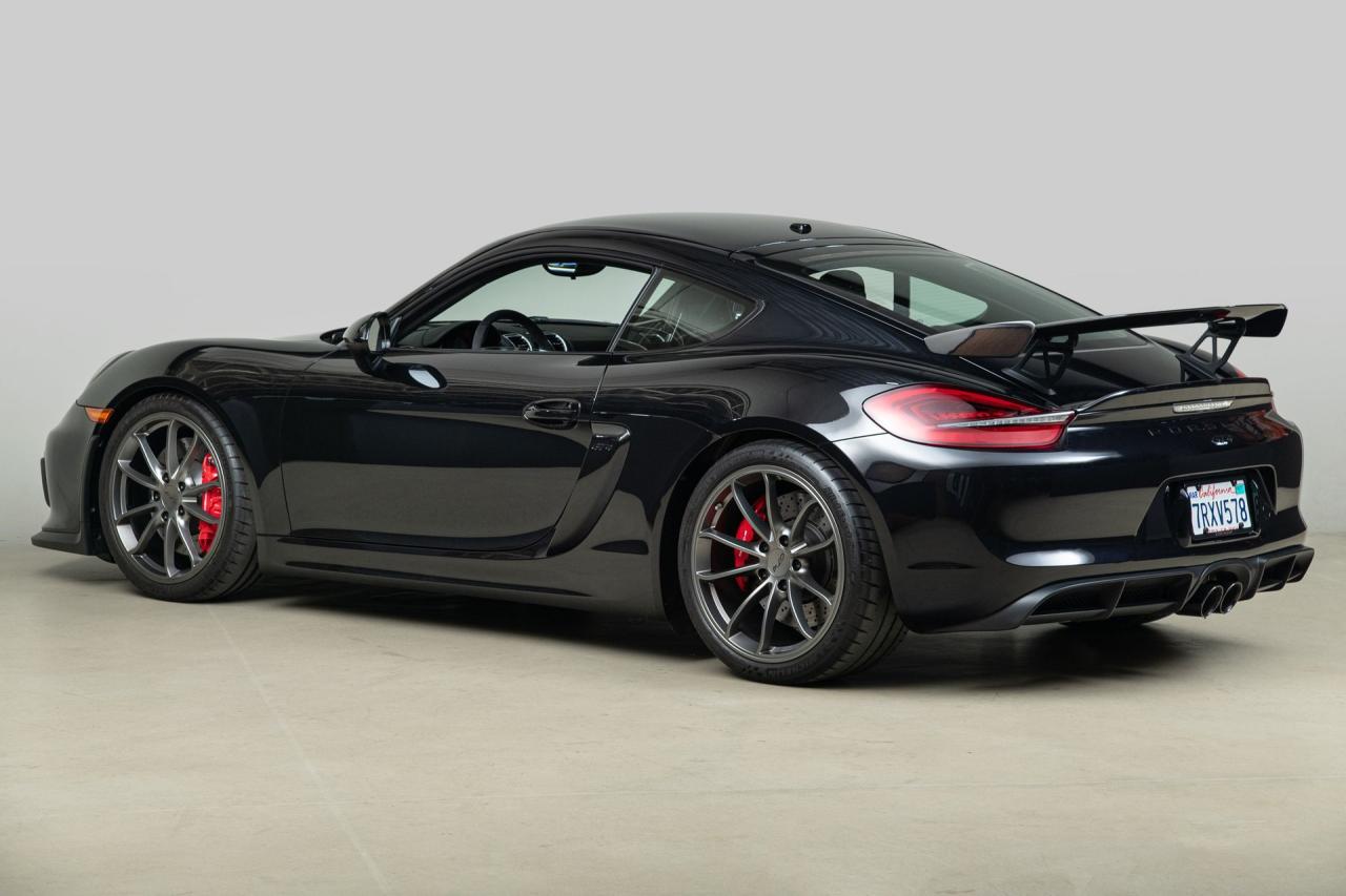 2016 Porsche Cayman GT4