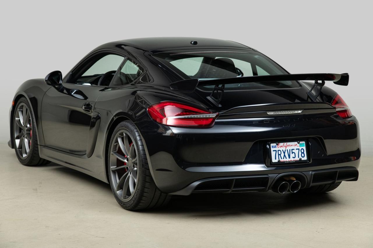 2016 Porsche Cayman GT4