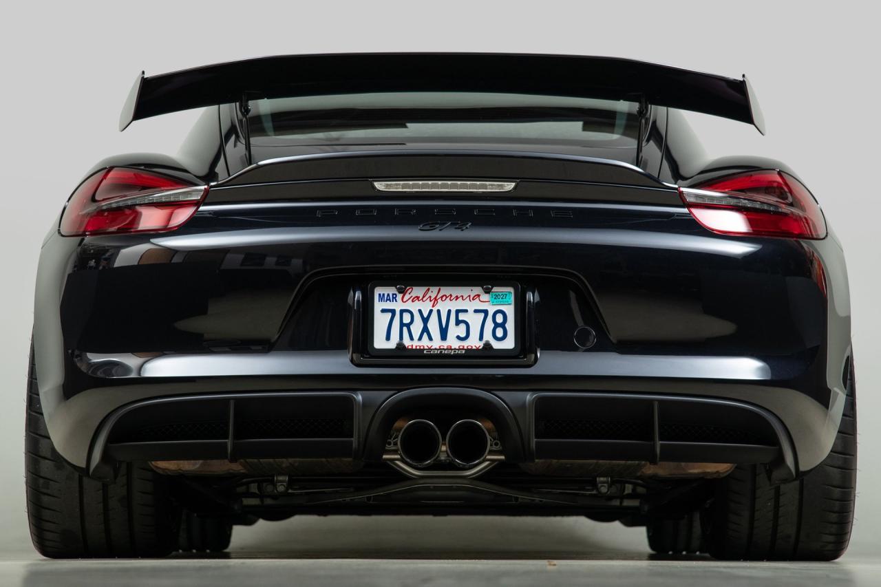 2016 Porsche Cayman GT4