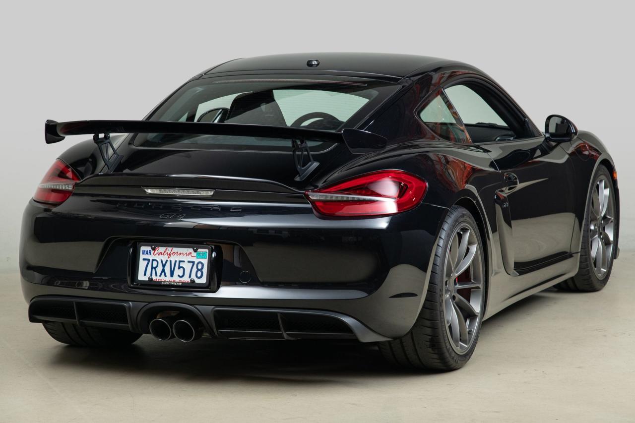2016 Porsche Cayman GT4