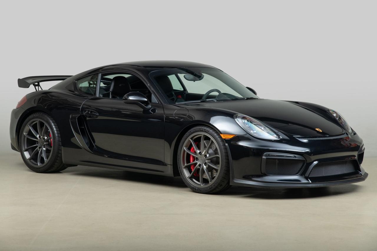 2016 Porsche Cayman GT4