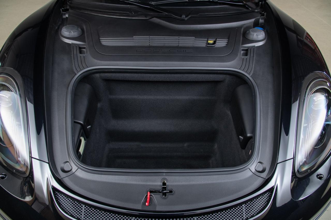 2016 Porsche Cayman GT4