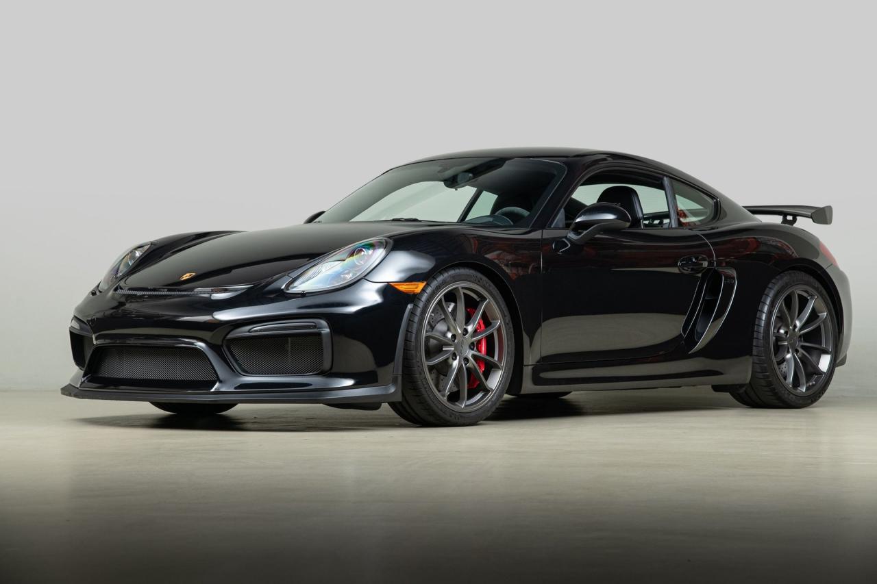 2016 Porsche Cayman GT4