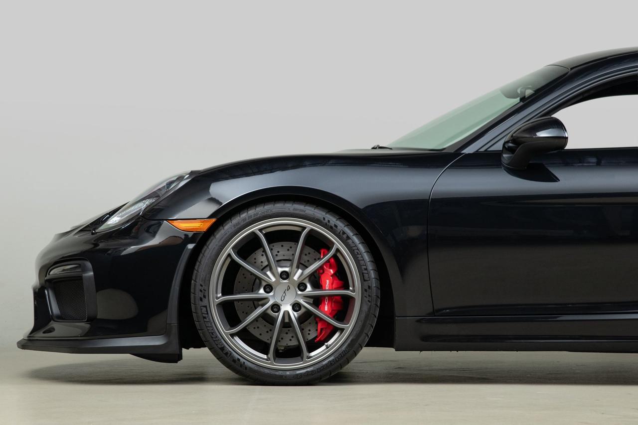 2016 Porsche Cayman GT4