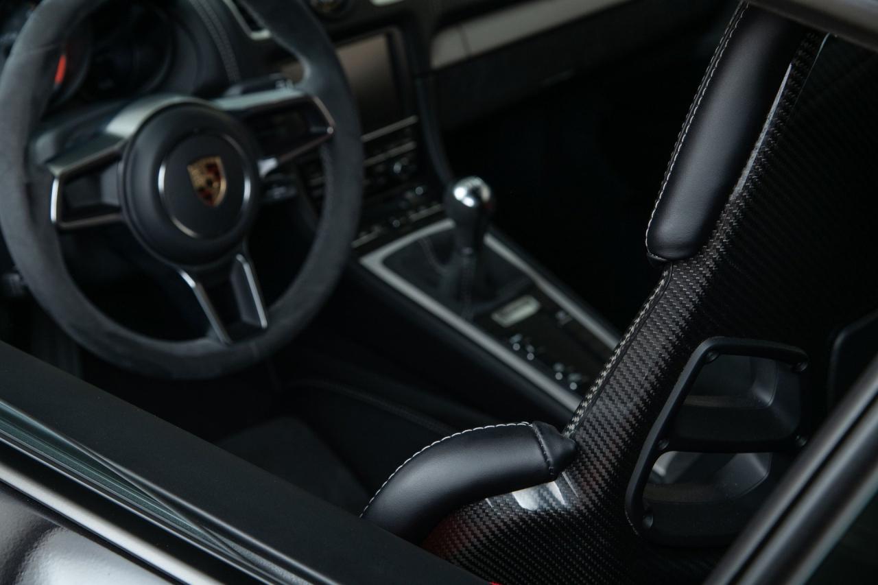 2016 Porsche Cayman GT4