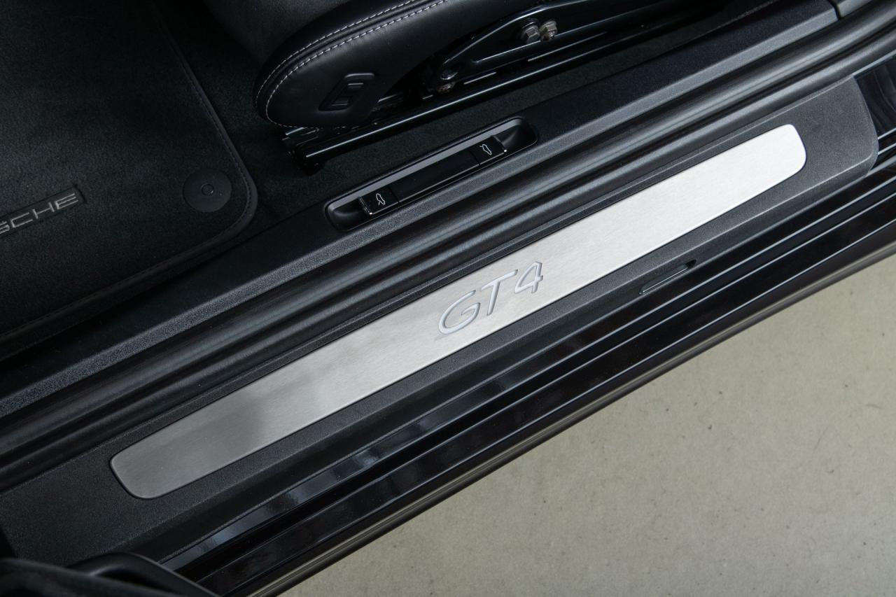 2016 Porsche Cayman GT4