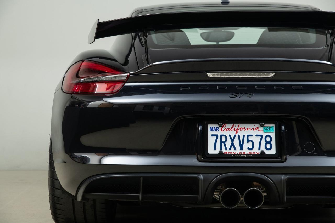 2016 Porsche Cayman GT4