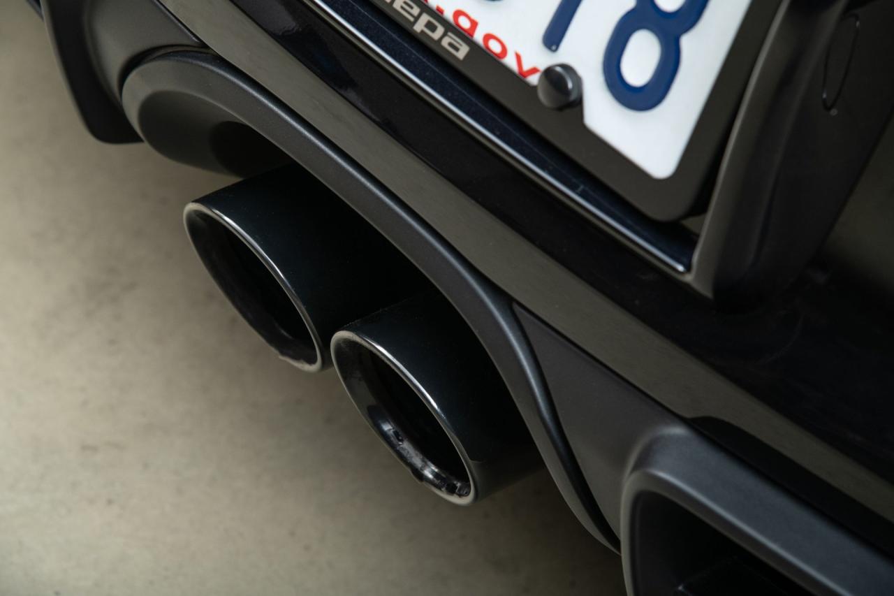 2016 Porsche Cayman GT4