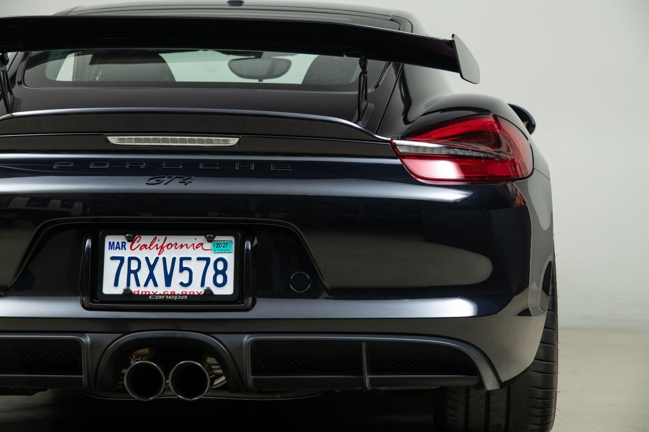 2016 Porsche Cayman GT4