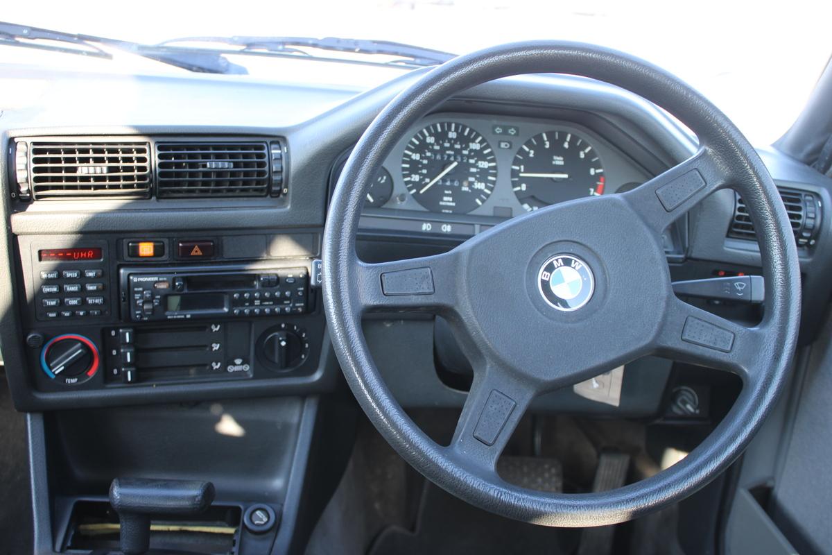 1990 BMW 325I SE AUTO