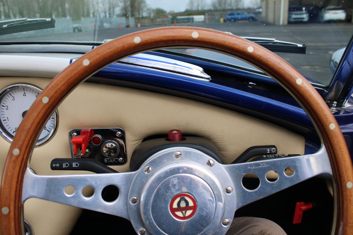 2011 Cobra PILGRIM SUMO