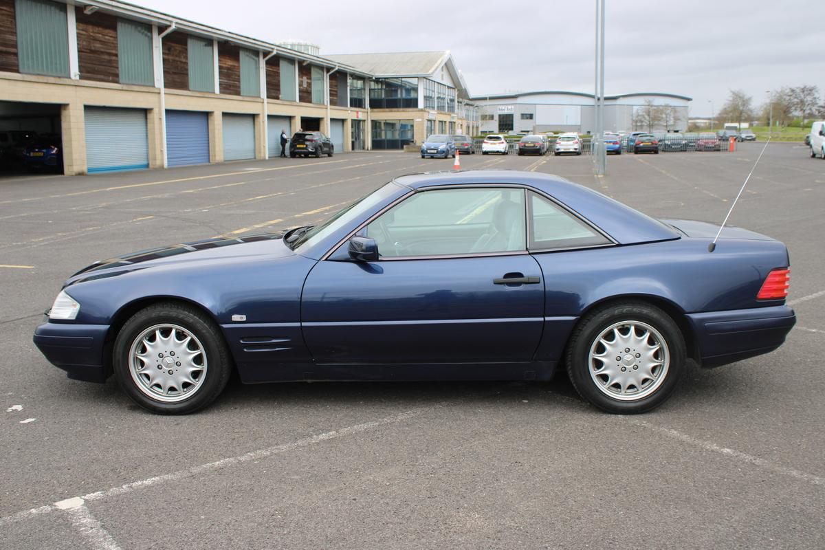 1996 Mercedes - Benz SL 320 AUTO