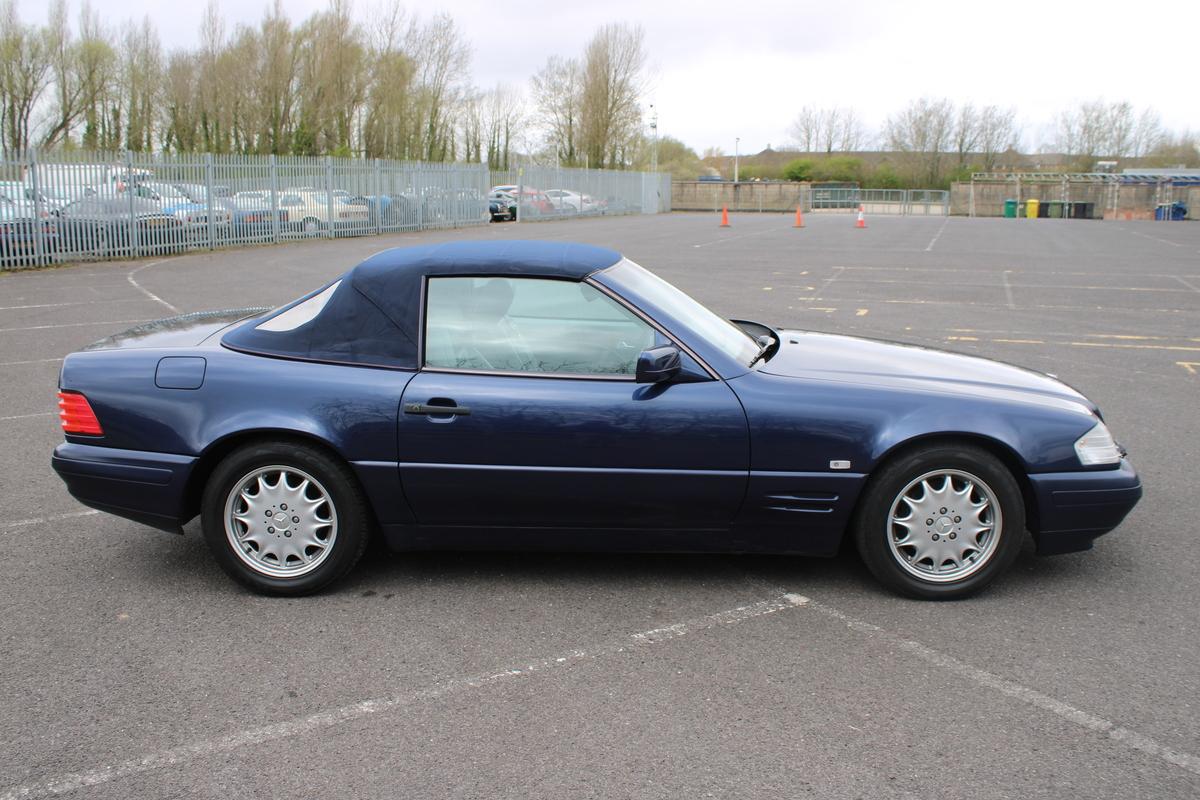 1996 Mercedes - Benz SL 320 AUTO