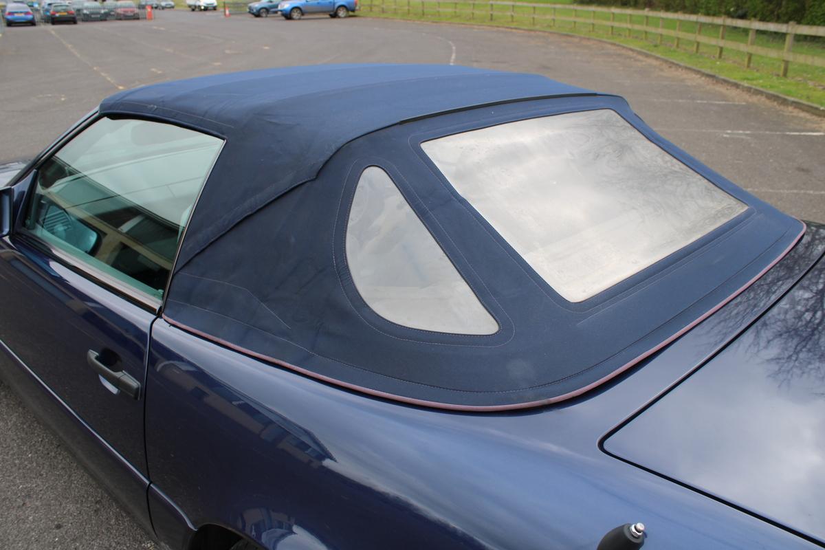 1996 Mercedes - Benz SL 320 AUTO