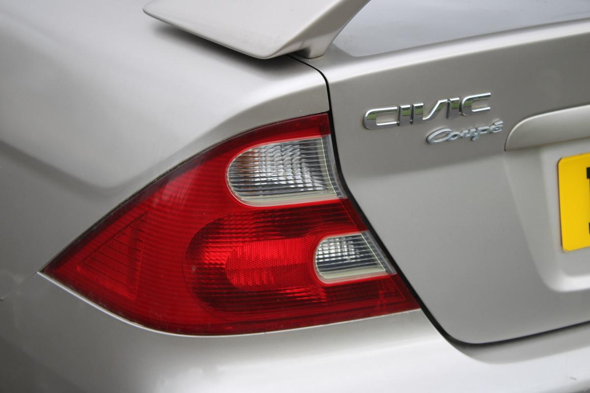 2003 Honda CIVIC COUPE AUTO