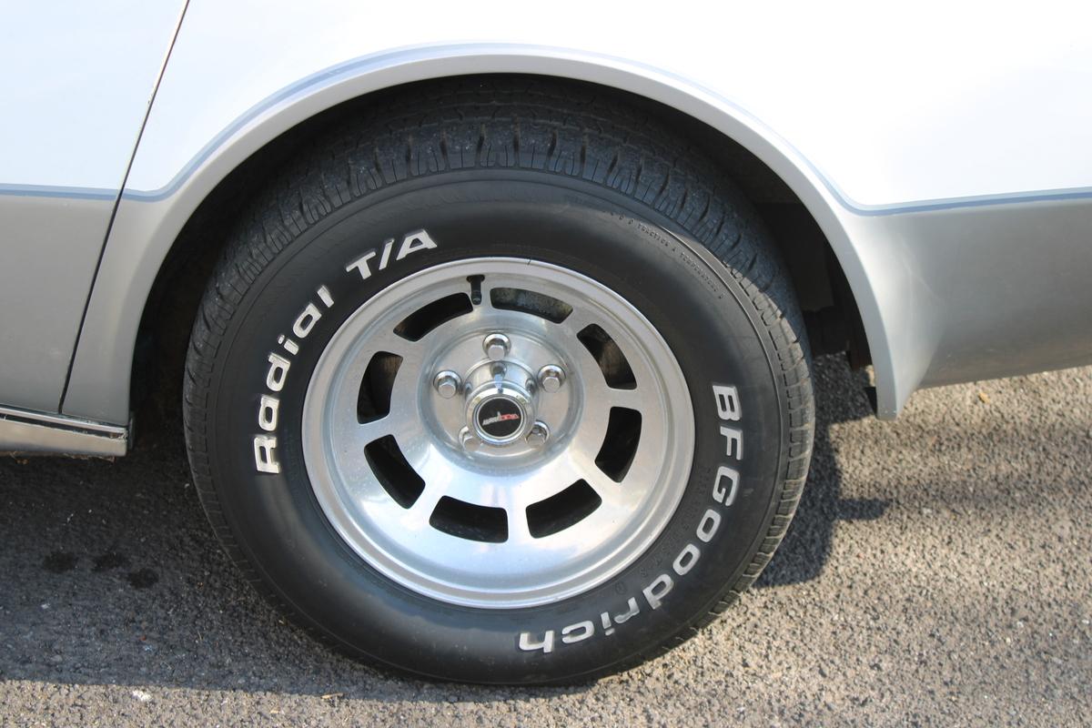 1982 Chevrolet GMC CORVETTE