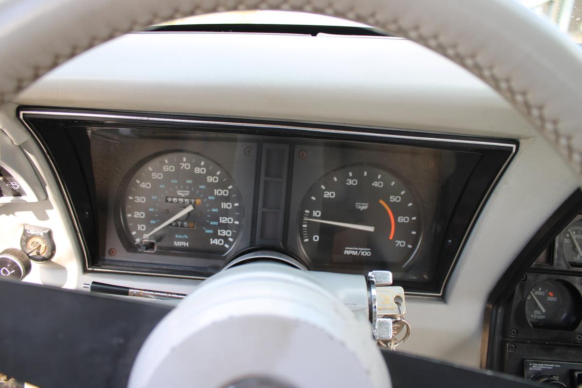 1982 Chevrolet GMC CORVETTE