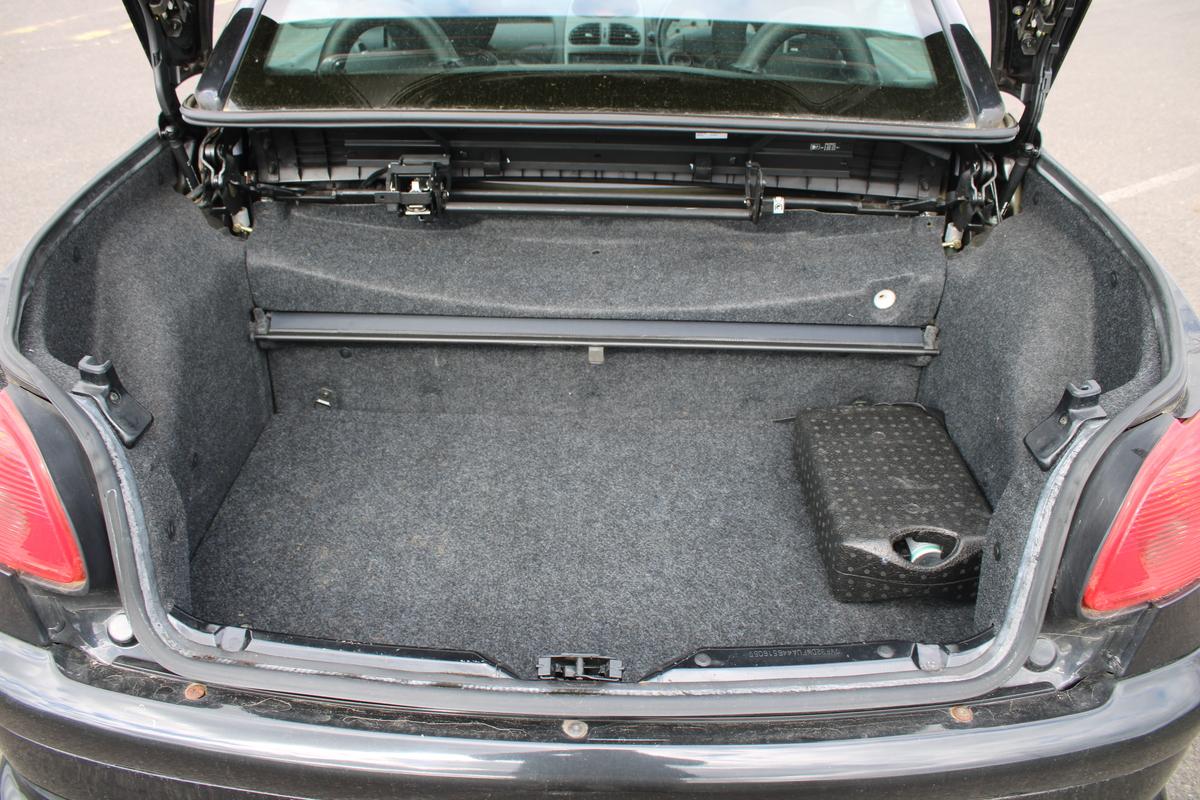 2005 Peugeot 206 CC ZEST