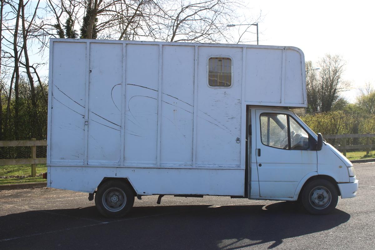 1998 Ford TRANSIT 190 LWB HORSEBOX