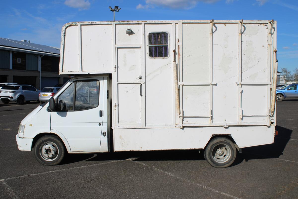 1998 Ford TRANSIT 190 LWB HORSEBOX