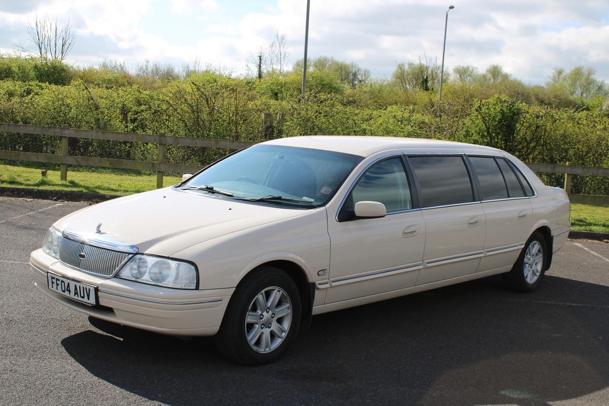 2004 Ford DORCHESTER LIMOUSINE AUTO
