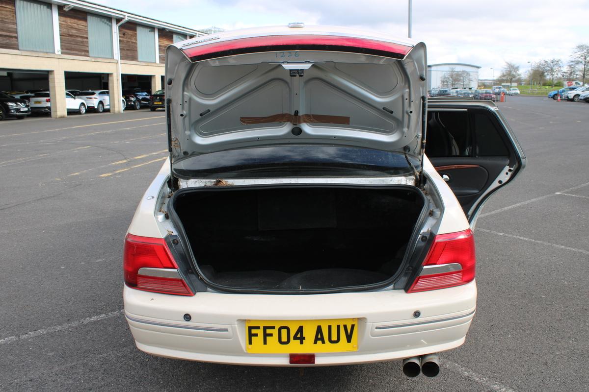 2004 Ford DORCHESTER LIMOUSINE AUTO