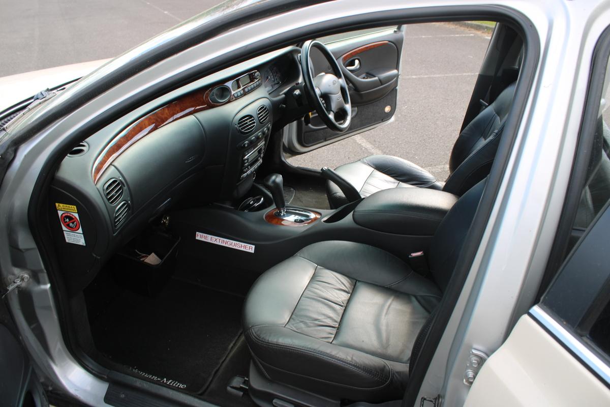 2004 Ford DORCHESTER LIMOUSINE AUTO