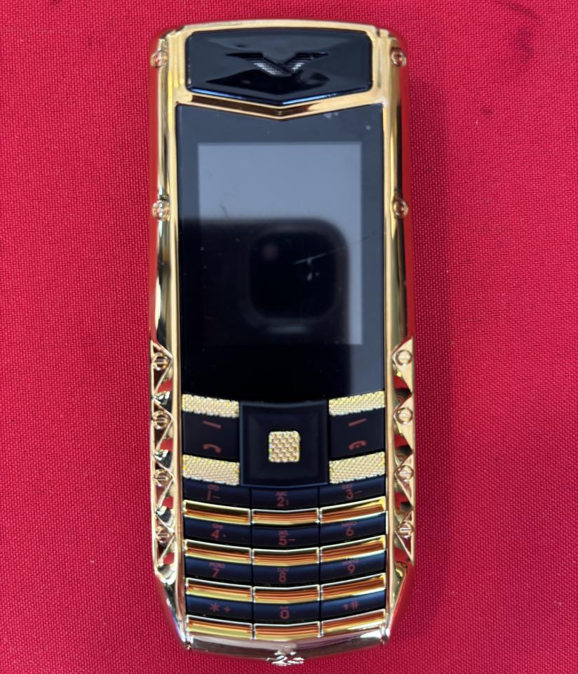 Ferrari VERTU - MOBILE PHONE