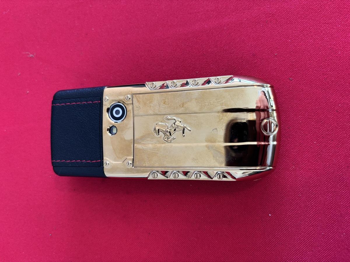 Ferrari VERTU - MOBILE PHONE