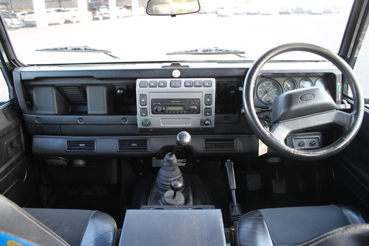 2004 Land Rover DEFENDER 110 TD5 XS