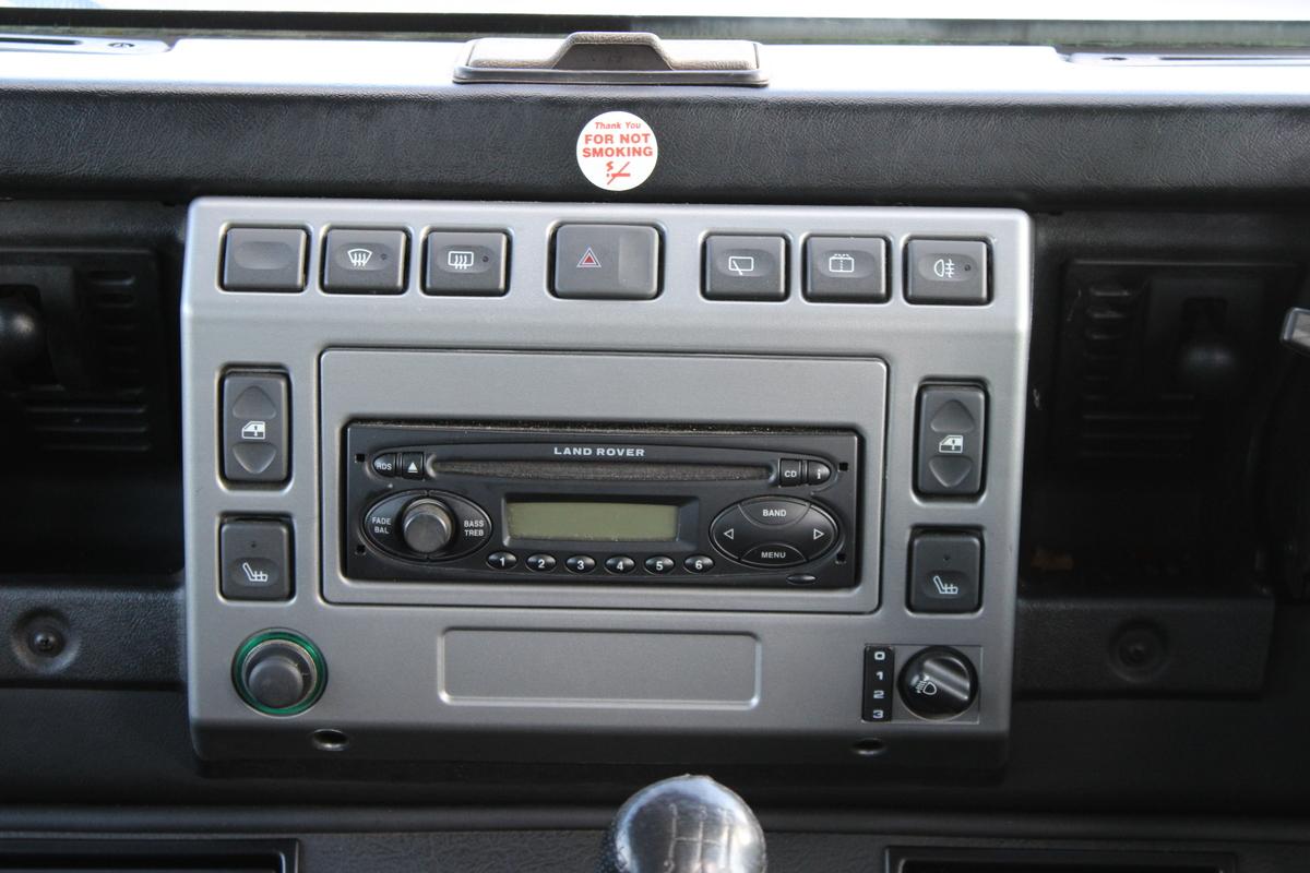 2004 Land Rover DEFENDER 110 TD5 XS