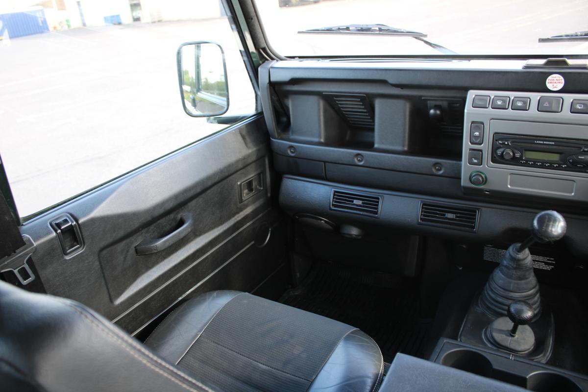 2004 Land Rover DEFENDER 110 TD5 XS