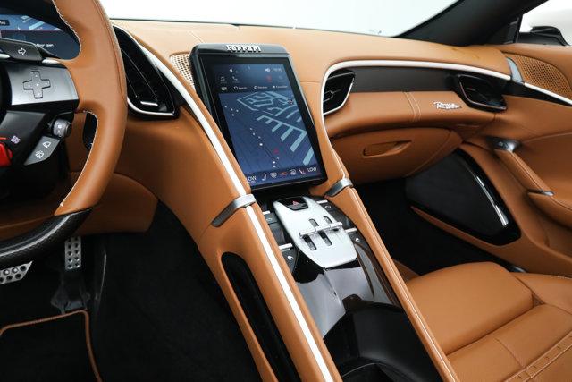 2025 Ferrari ROMA SPIDER