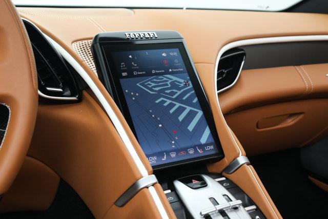 2025 Ferrari ROMA SPIDER