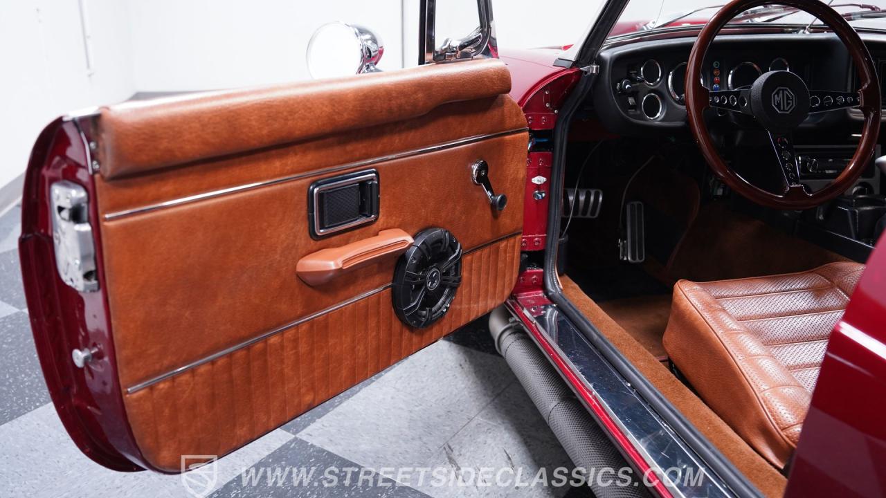 1977 MG MGB Restomod V8
