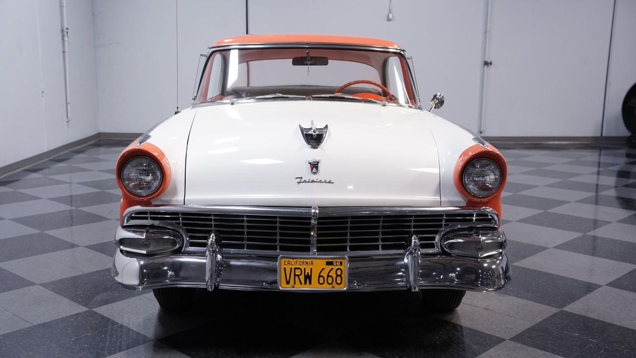 1956 Ford Fairlane Town Victoria