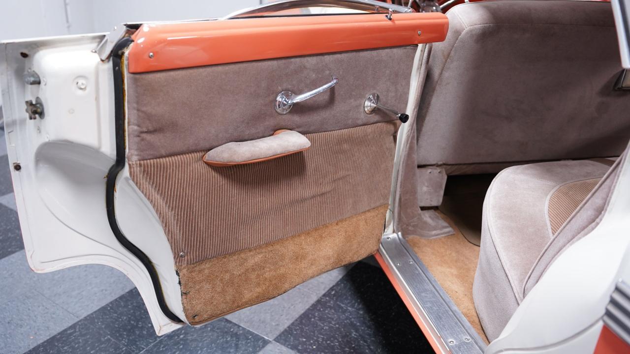 1956 Ford Fairlane Town Victoria