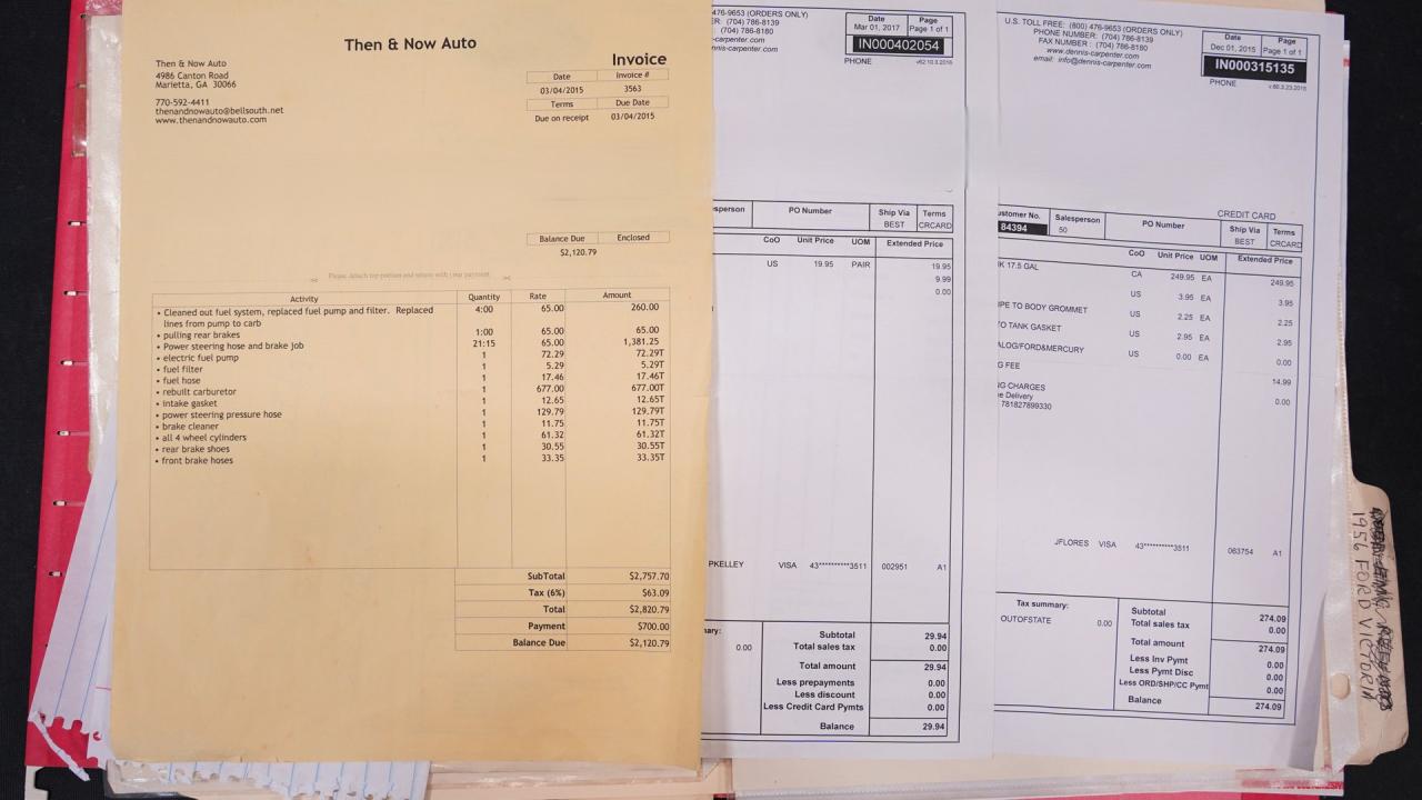 1956 Ford Fairlane Town Victoria