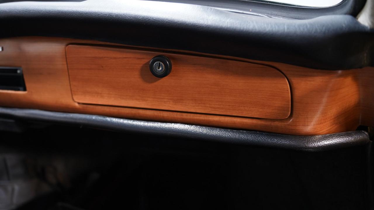 1971 Volkswagen Karmann Ghia