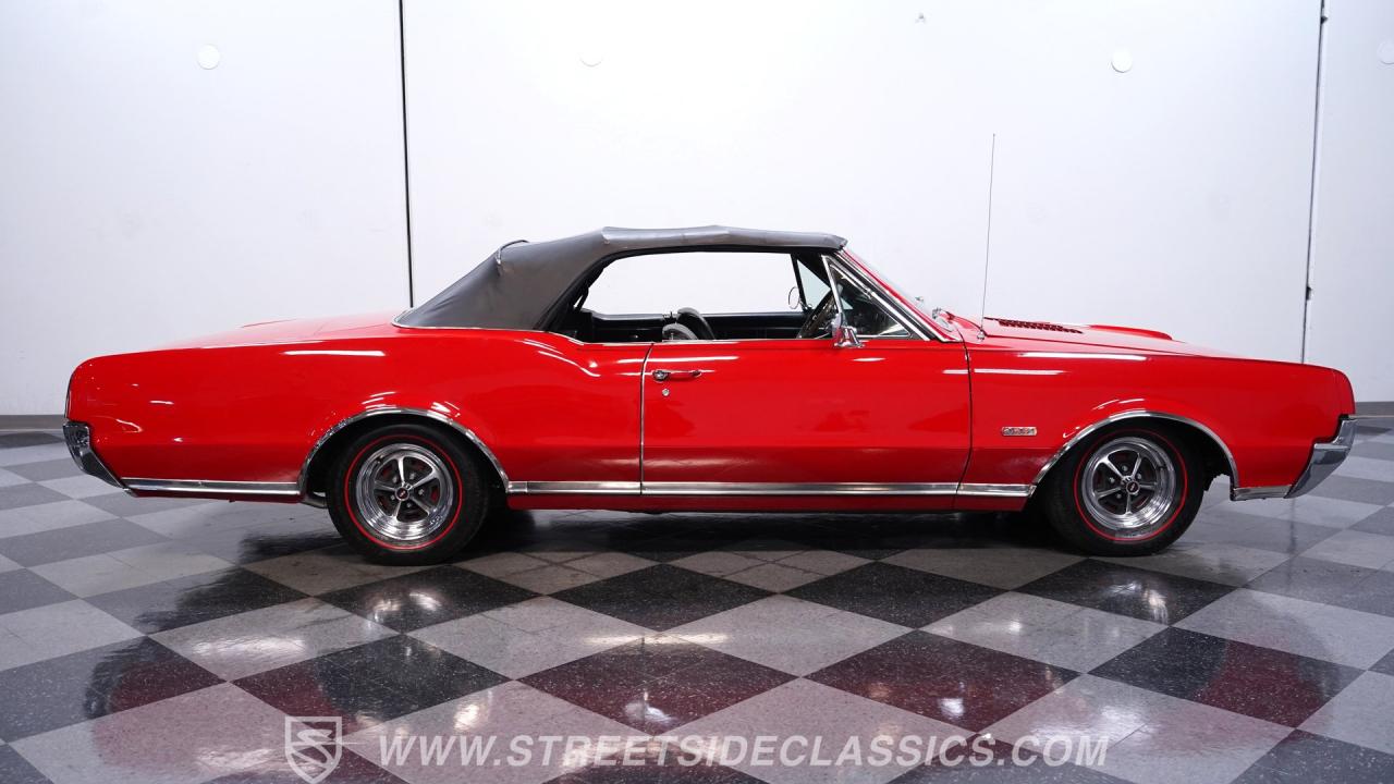 1967 Oldsmobile Cutlass 442 Convertible