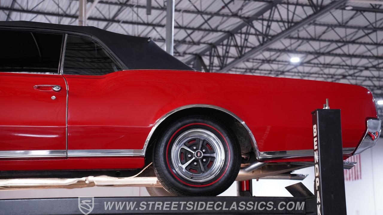 1967 Oldsmobile Cutlass 442 Convertible