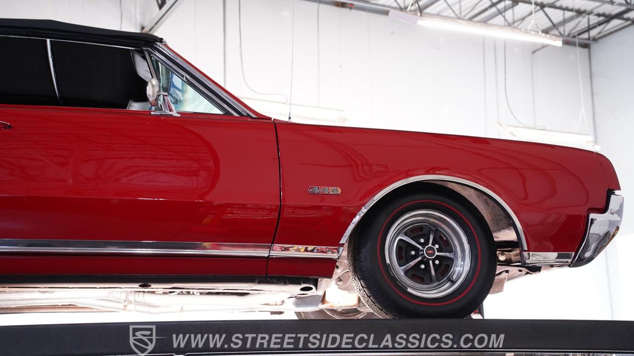 1967 Oldsmobile Cutlass 442 Convertible