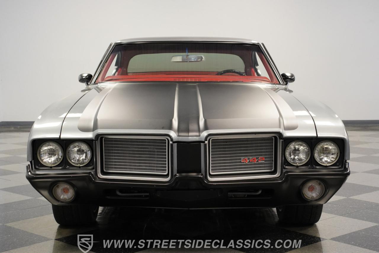 1972 Oldsmobile Cutlass 442 Tribute Restomod