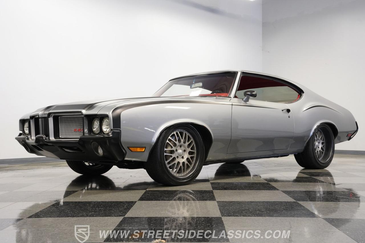 1972 Oldsmobile Cutlass 442 Tribute Restomod