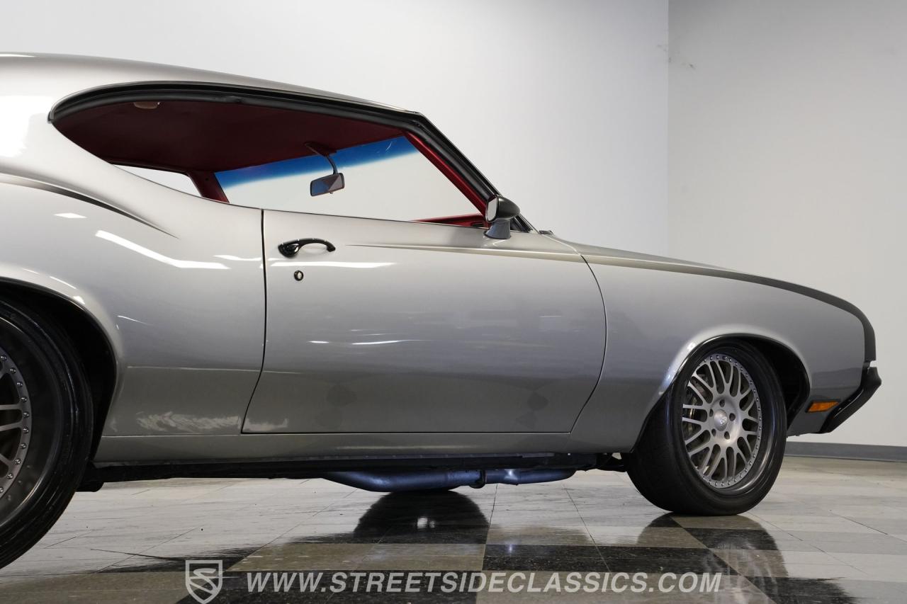 1972 Oldsmobile Cutlass 442 Tribute Restomod